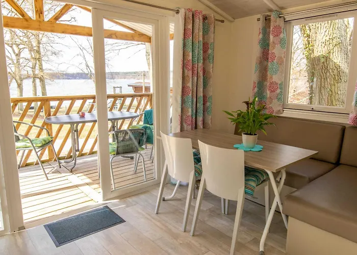 Mobilheime Am Campingplatz *